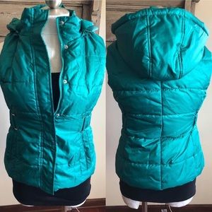 New never worn with tags New York and company vest